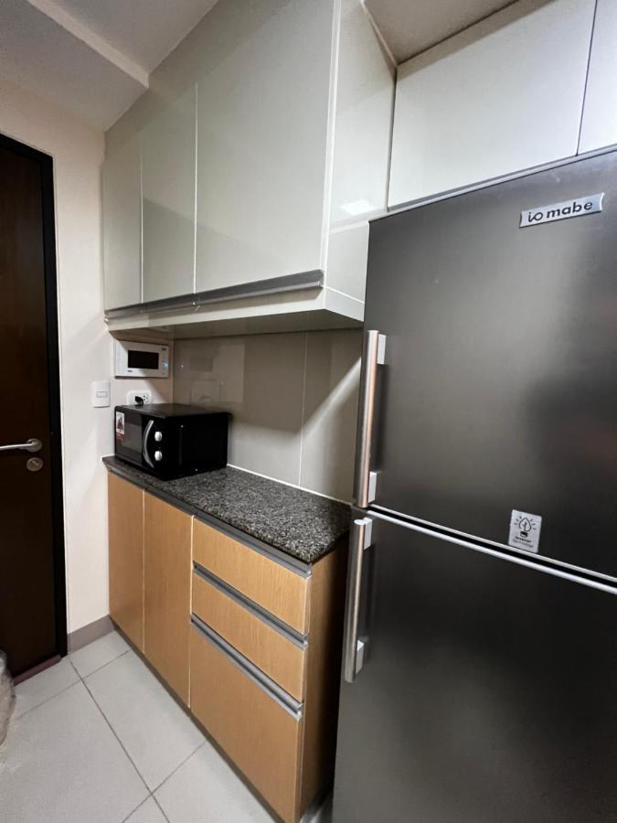 1 Bedroom Uptown Bgc Across Uptown Mall マニラ市 エクステリア 写真